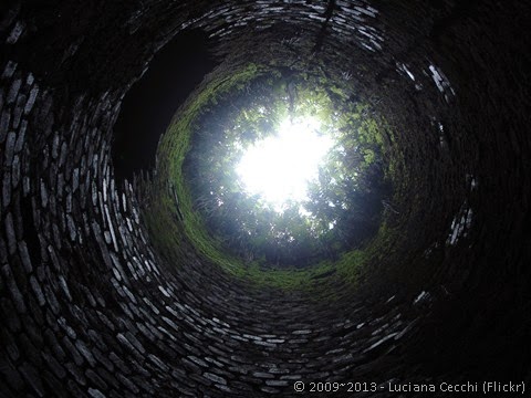 TENHA ESPERANÇA Fundo do poço...